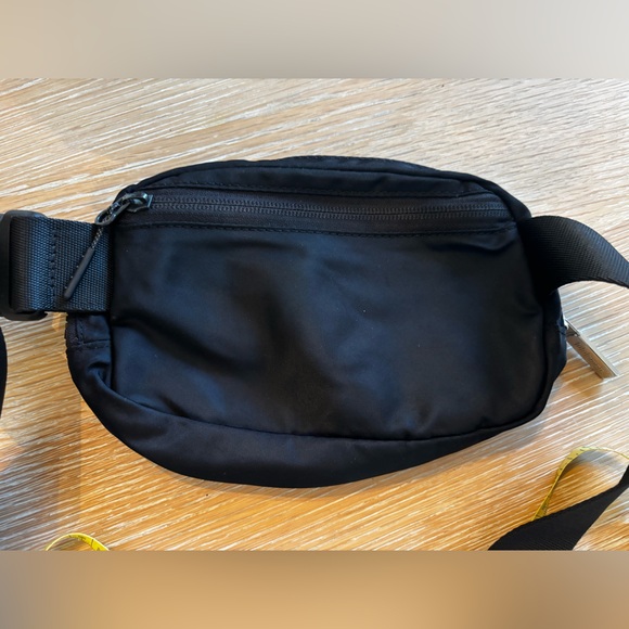 lululemon athletica Black Belt Bag - Picture 3 of 5